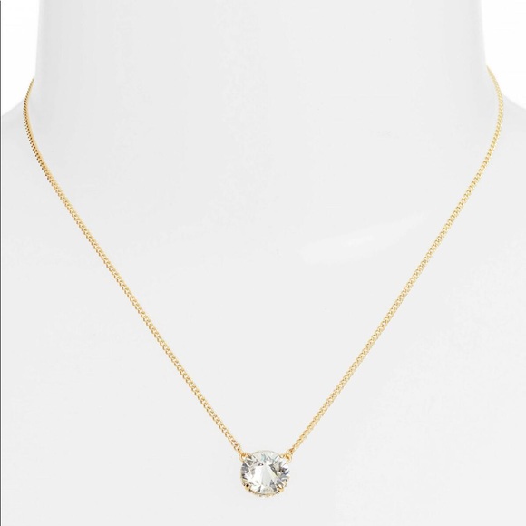 VINCE CAMUTO GOLD TONE NECKLACE!!! - Picture 6 of 7